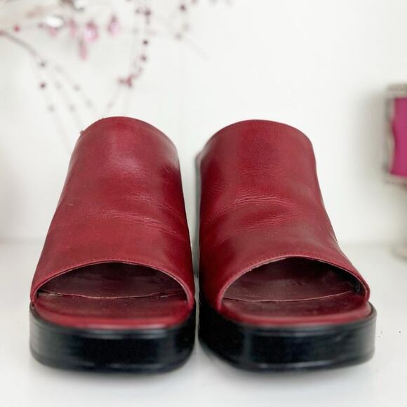 Vintage Lord & Taylor Rebel Red Leather Chunky Platform Block Heel Mule Size 8.5 - Picture 5 of 13